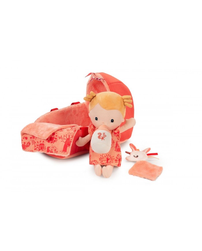 Bébé Lena et son couffin