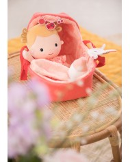 Bébé Lena et son couffin