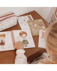 Livre d'habillage et d'autocollants - Fairy Garden