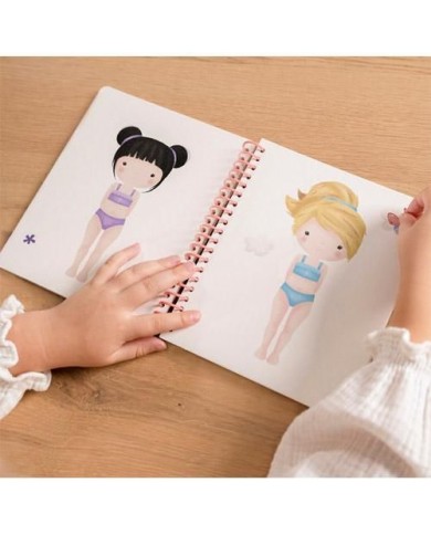 Livre d'habillage et d'autocollants - Rosa & Friends