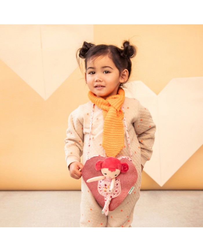Poupée Aline avec sac coeur